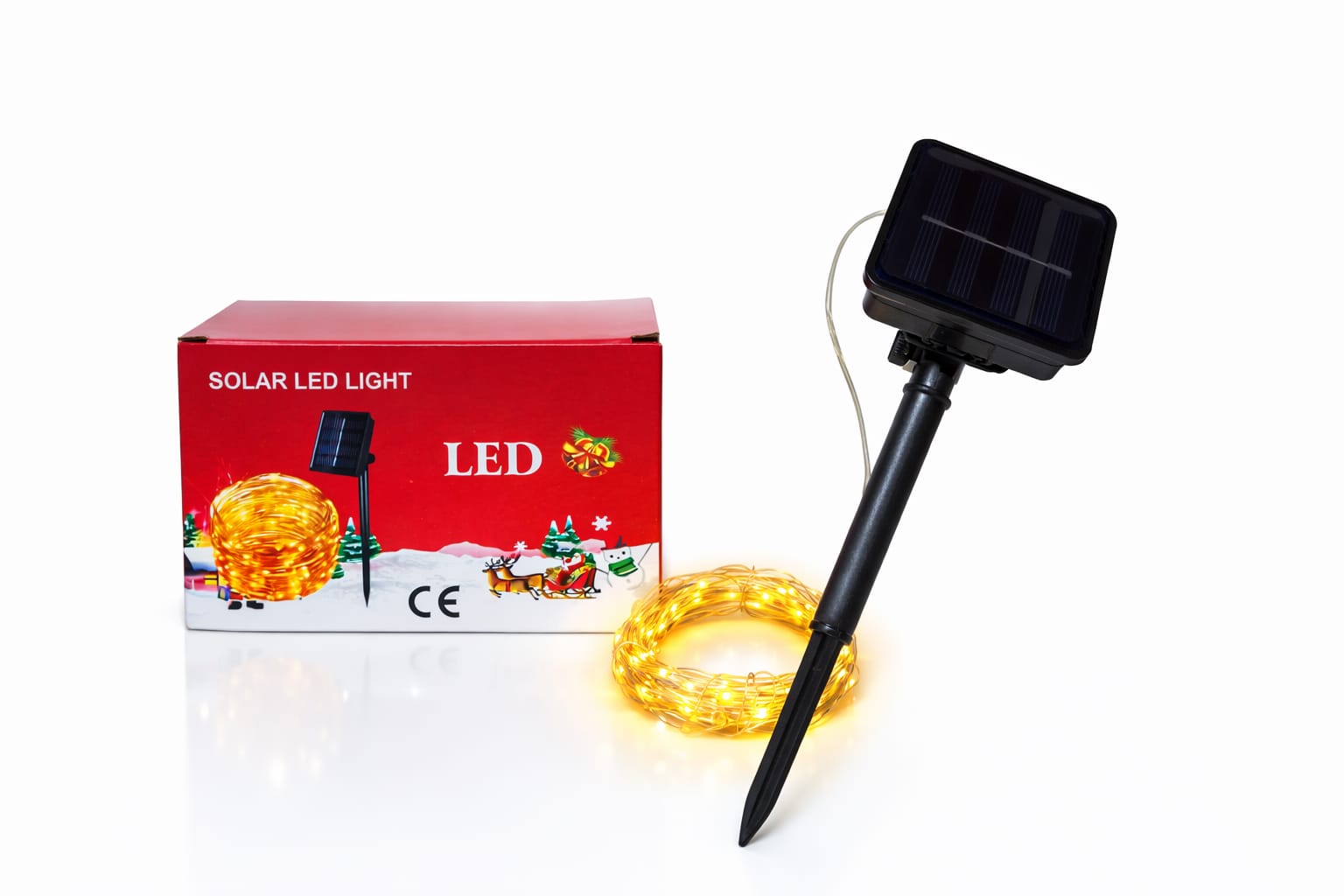Solare LED-Lichterkette mit Erdspieß und warmweißem Licht